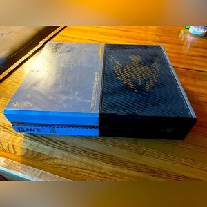 Xbox One Advaned Warfare Limited Edition, all needed cables, and eight games